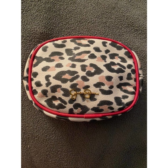 Jessica Simpson Leopard Makeup Bag‎ - Picture 1 of 6